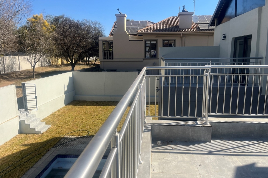 5 Bedroom Property for Sale in Xanadu Eco Park North West